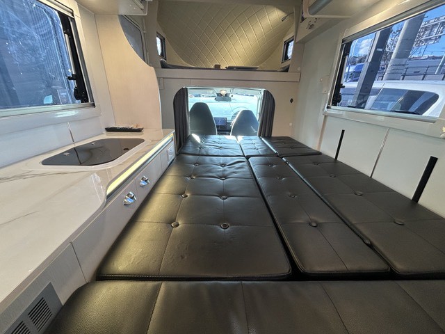 車内施術空間